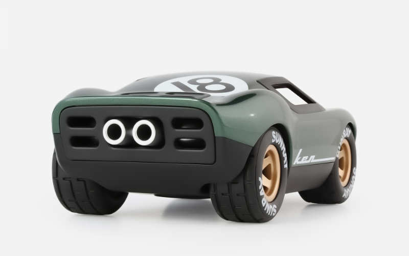 Playforever Ken Rodgers in Grün | Spielzeugauto Rennwagen Rückansicht