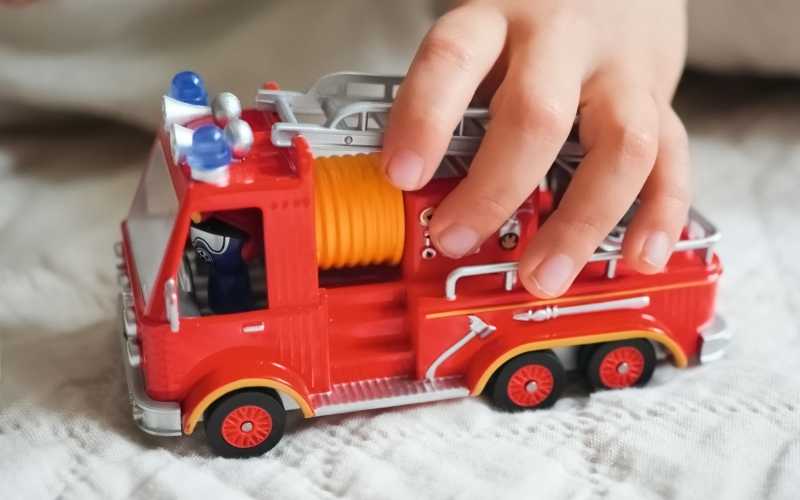 Crazy Motors Captain Fire Diecast Car | Djeco
