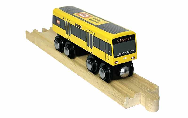 Holzeisenbahn Stuttgart UBahn U2 Spielzeug Holzbahn