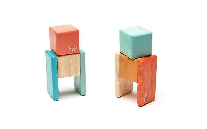 Magnetbausteine Set von Tegu 8 Stück bunte Holzbausteine für den Kindergarten