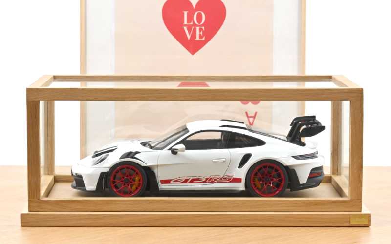 Porsche 911 GT3 RS 2022 wit in 1:12 | NOREV Modellauto