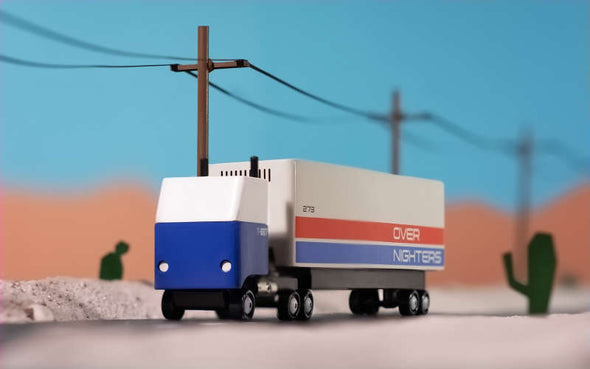 Spielzeugauto von Candylab Toys | Overnighters Semi Truck mit Anhänger - Candycar Holzlaster