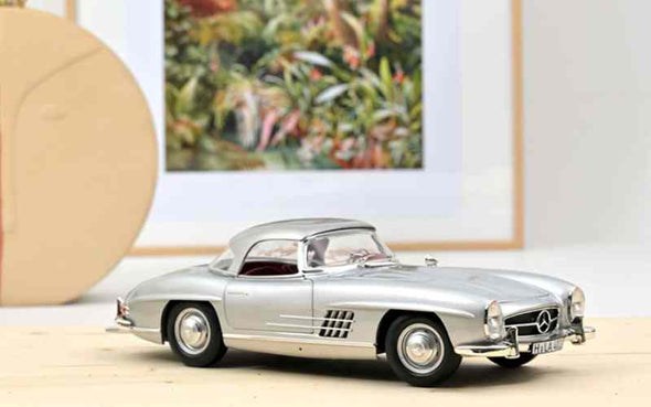 1:18 scale Mercedes-Benz 300 SL Roadster | 1957 Convertible