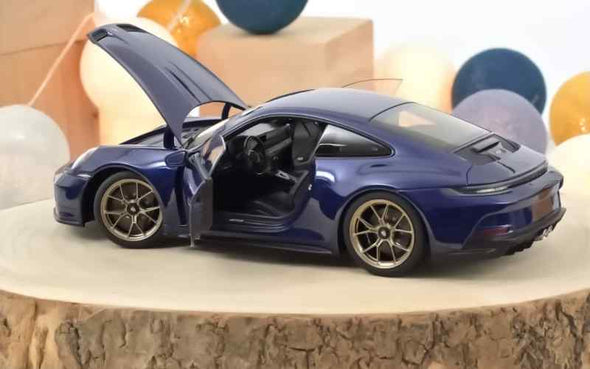 1:18 Porsche 911 GT3 2021 in dunkelblau | Norev Modellautos im Maßstab 1:18