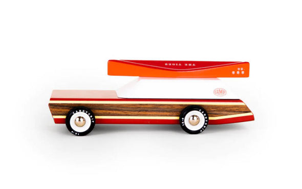 Candylab Toys x CAMP Collabo Woodie Red mit Kanu | Special Edition Holzauto