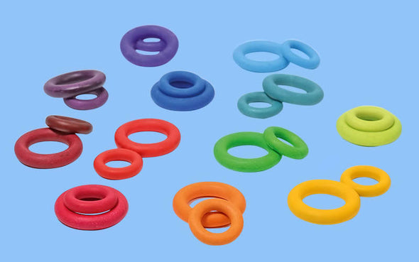 Grimms Bauringe (bunt) für das Sortierspiel von Farben und Zahlen | Montessori Spielmaterial aus Deutschland