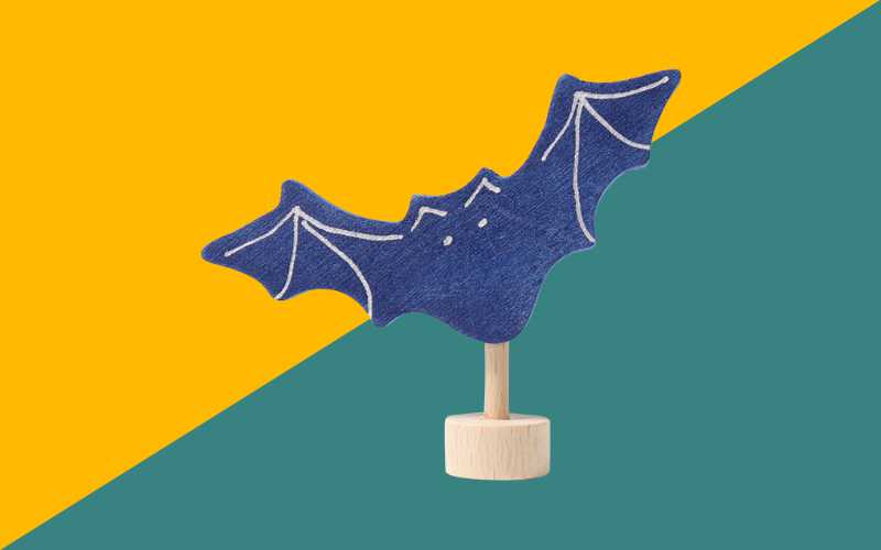 Grimms Geburtstagsstecker Fledermaus für Grimms Geburtstagsring und Spirale im Herbst und zu Halloween. 