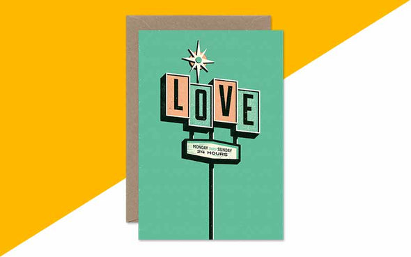 Grusskarte zur Geburt "Love 24h" im Retro Motel Roadsign Design