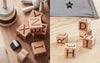 Holzbuchstaben Würfel aus Holz von Kids Concept | Spielend Buchstaben lernen 