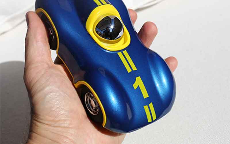 Playforever Spielzeugauto Speedy Le Mans blau | Racer für Kinder ab 3