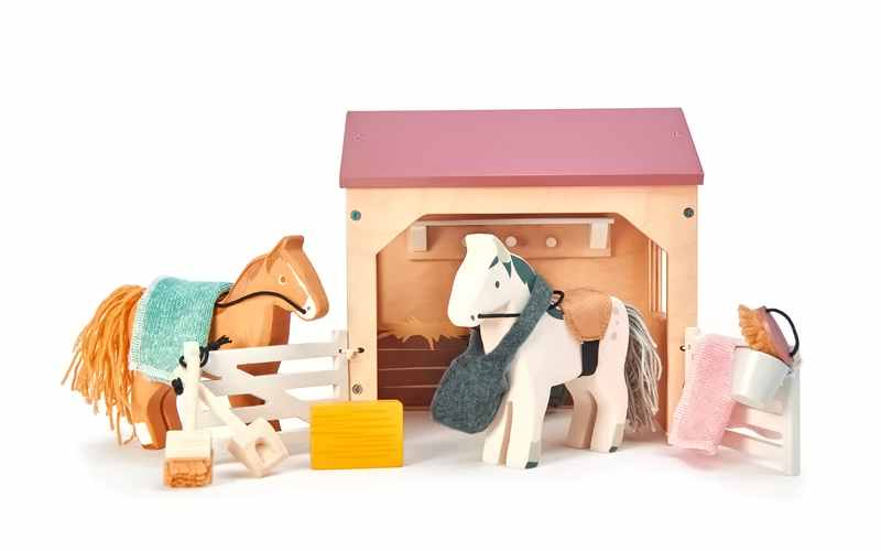 smokkel skelet Ruwe slaap Houten Paardenstal Speelgoedset | Tender Leaf Toys stallen – Holzflitzer.de