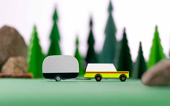 Spielzeugauto von Candylab Toys Airstream Camper für Candycar® Holzautos