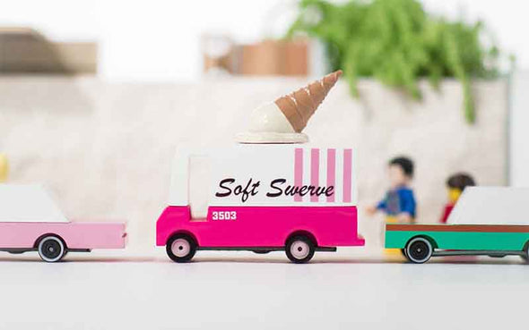 Spielzeugauto von Candylab Toys | CANDYCAR Eiswagen Holzauto - das perfekte Geschenk für alle Eis Liebhaber