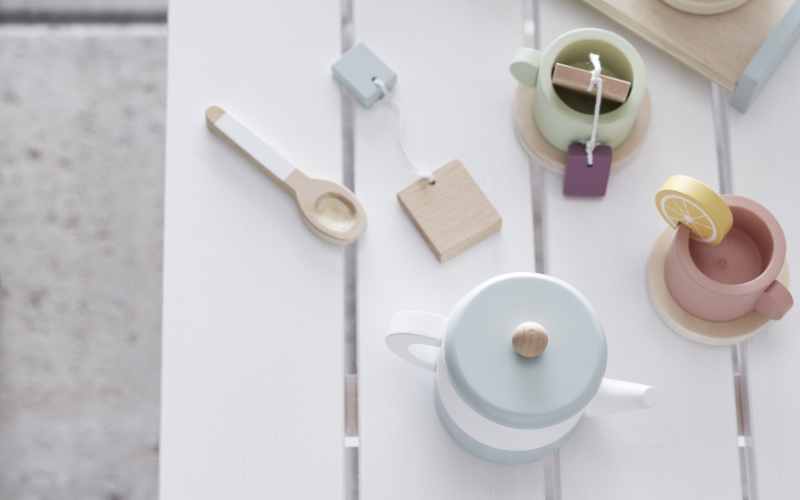 Service à thé en bois de Kids Concept  Accessoires pour la cuisine des  enfants –